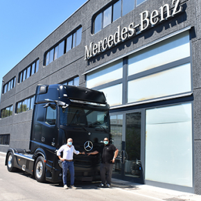 Consegna Nuovo Actros 1853 NERO OPACO!