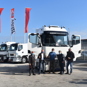 Consegna Renault Trucks T HIGH 520!