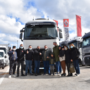 Consegna Renault Trucks T 520 HIGH CAB 4x2 alla Mininni Autotrasporti!