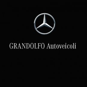 NUOVO Merchandiser STORE di Mercedes-Benz Trucks!