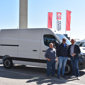 Nuovo Master Red Edition Renault Trucks