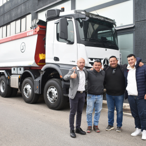 Nuovo Mercedes Arocs 4152 con nuova cabina montata su motore 16000!!!