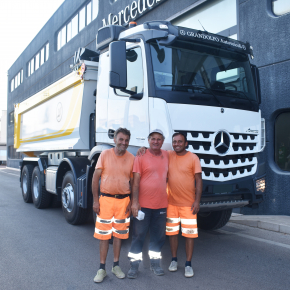 Nuovo Mercedes AROCS 4148 K 8x4 consegnato a Foggia!!!